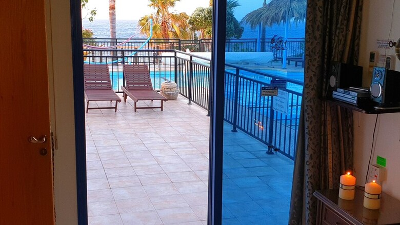 Hotel Astrofegia Beach Villa
