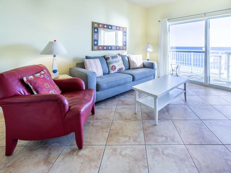 Pelican Isle 606