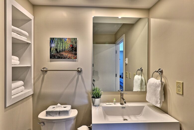 The Mod Suite At Killington. Big 3rm Condo. Comfy. Ahh! Relax