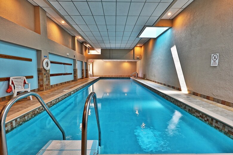 Apartamentos Mg 3c16 - Wow!  Location. Views. Pool. Sauna. Shops.  2 Bedrooms