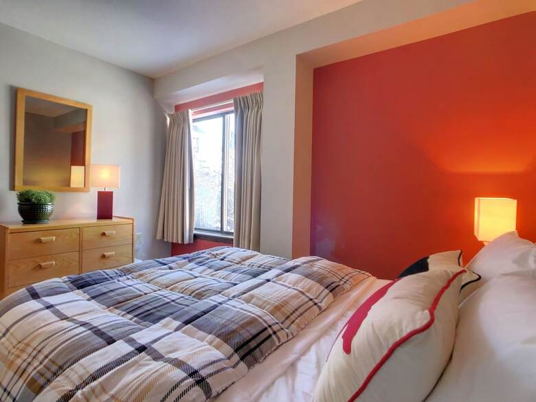 Apartamentos Mg 3c16 - Wow!  Location. Views. Pool. Sauna. Shops.  2 Bedrooms