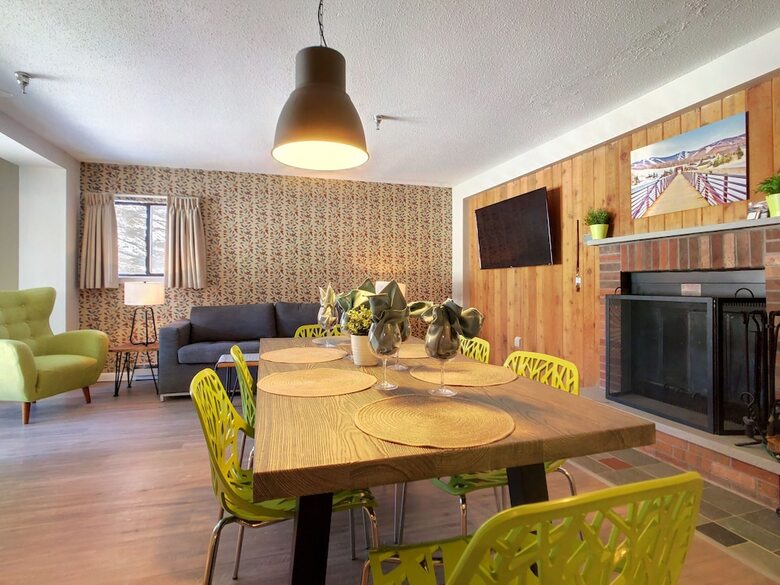 Apartamentos Mg 3c16 - Wow!  Location. Views. Pool. Sauna. Shops.  2 Bedrooms