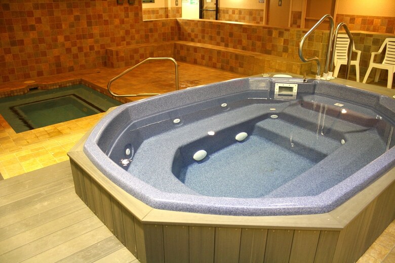 Apartamentos Mg 3c16 - Wow!  Location. Views. Pool. Sauna. Shops.  2 Bedrooms