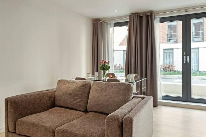 Spacious & Contemporary 1br Canalside Apartment