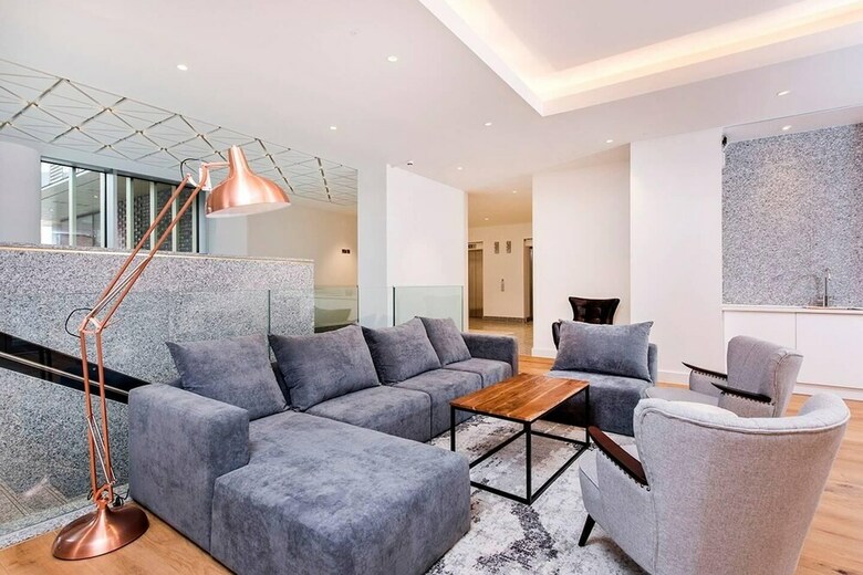 Stunning 2br Manchester Apartment