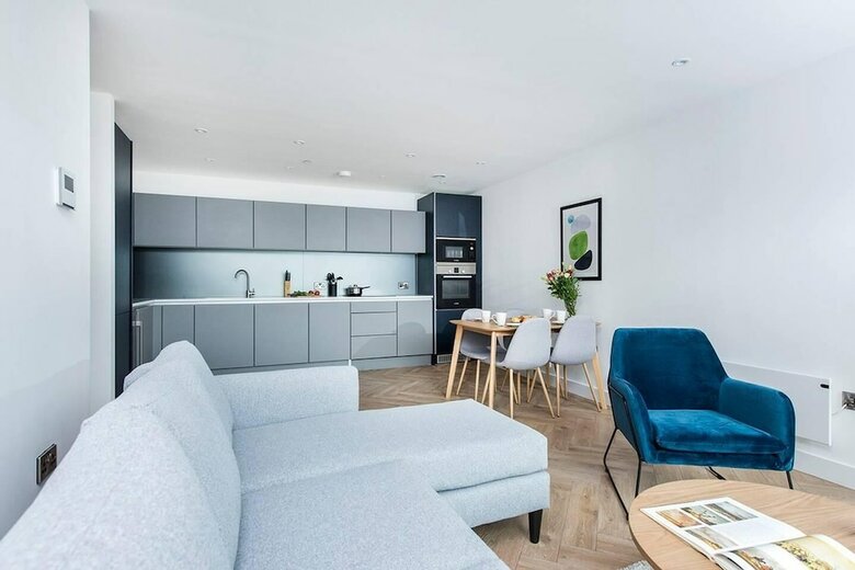 Stunning 2br Manchester Apartment