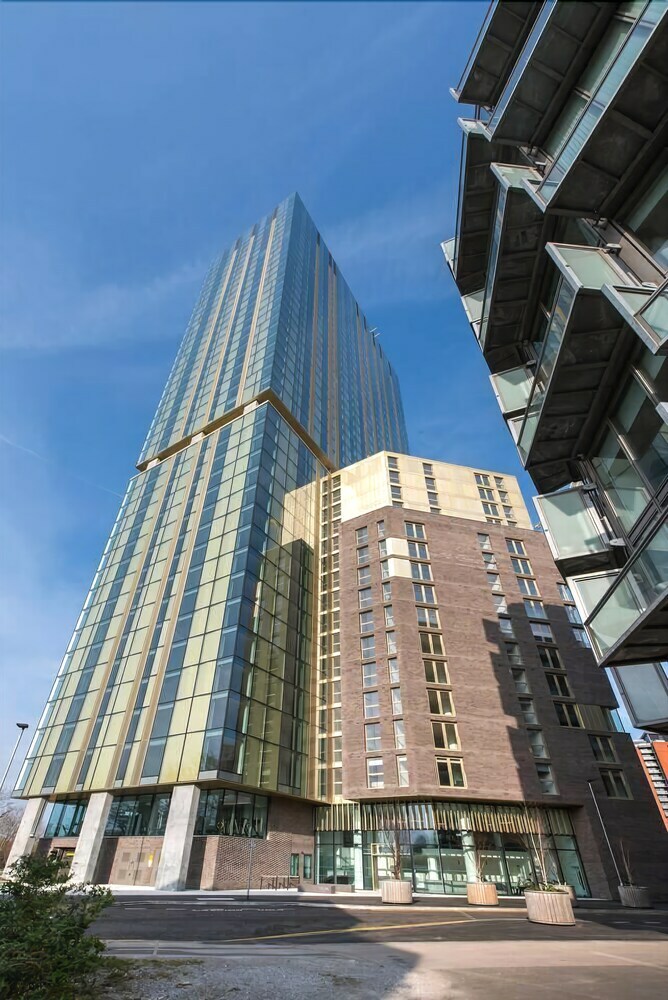 Stunning 2br Manchester Apartment