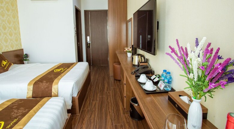 Hoang Long Hotel