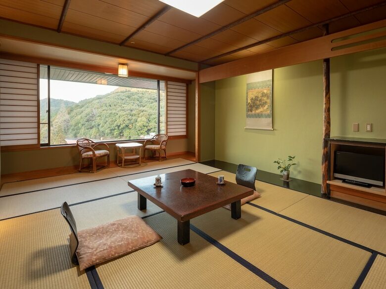 Yamamura Annex