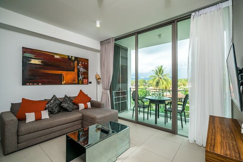Oceanstone Resort By Lofty