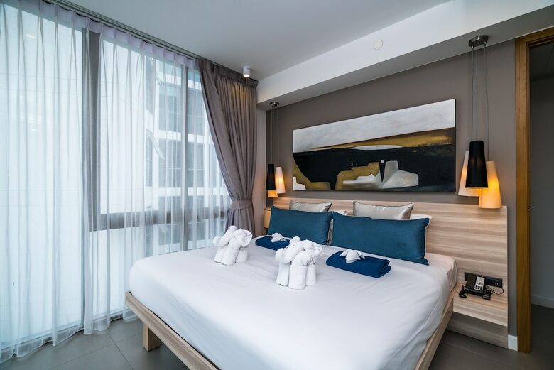 Oceanstone Resort By Lofty