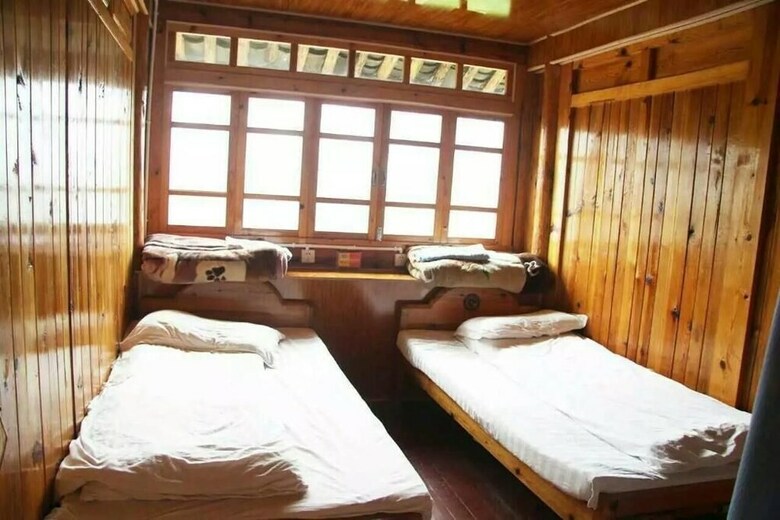 Tiger Leaping Gorge Tea-horse Hotel
