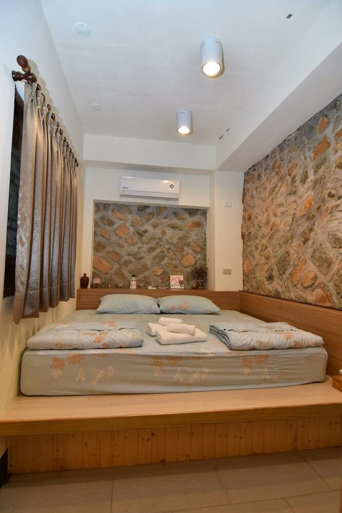 Bed & Breakfast Yuxing Inn