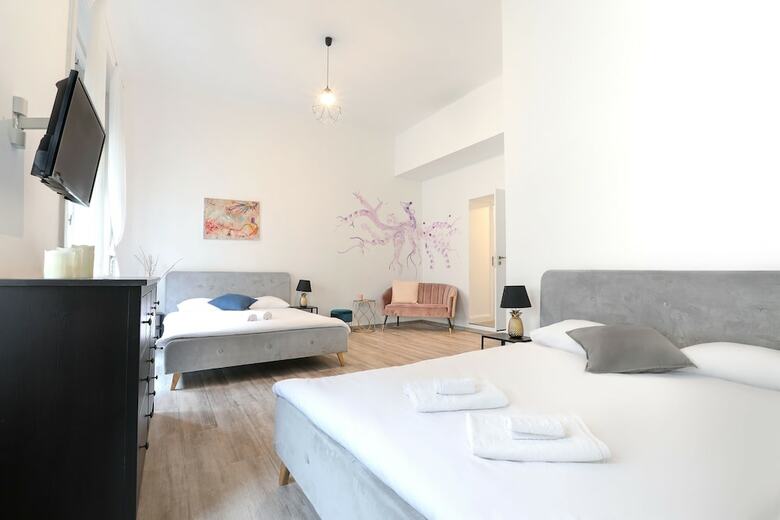 Hotel The 7 Budapest