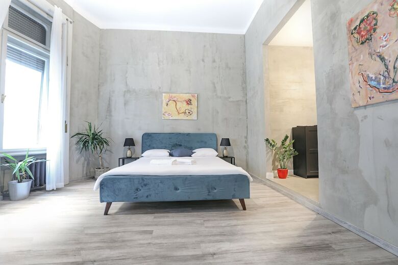 Hotel The 7 Budapest