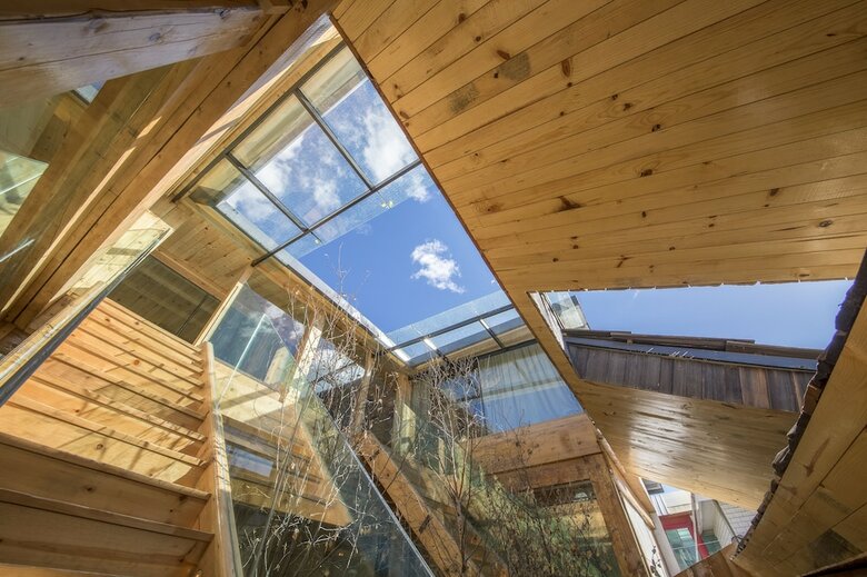 Tree Space Hotel