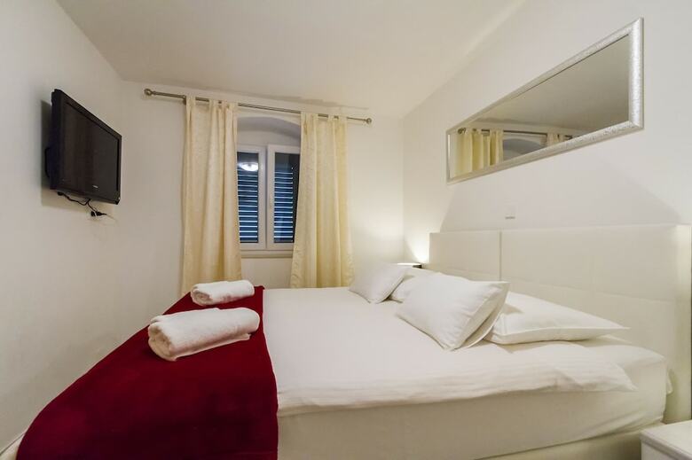 Apartments Gajeta