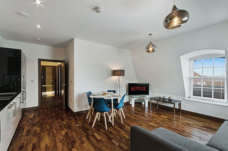 Apartamentos Karah Suites - Denmark House