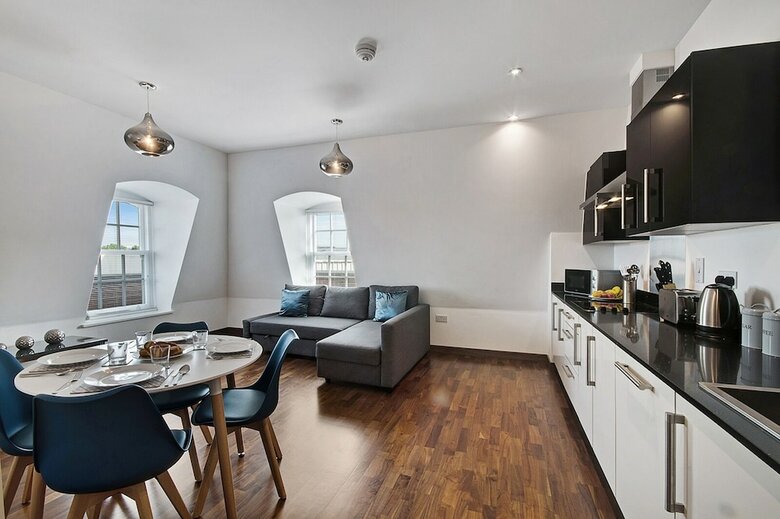 Apartamentos Karah Suites - Denmark House