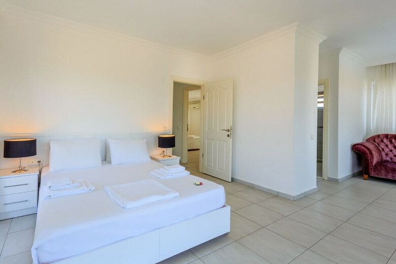 Diamond Villa 04