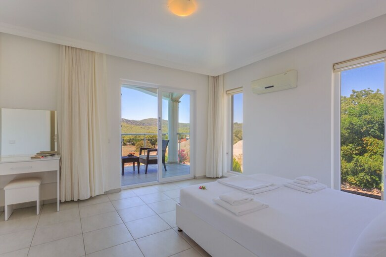 Diamond Villa 04