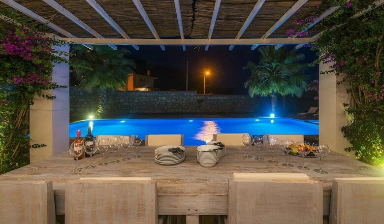 Fours Seasons Villa 7