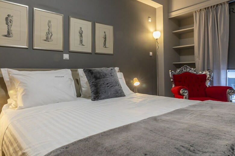Prince Oliver Grand Apartment
