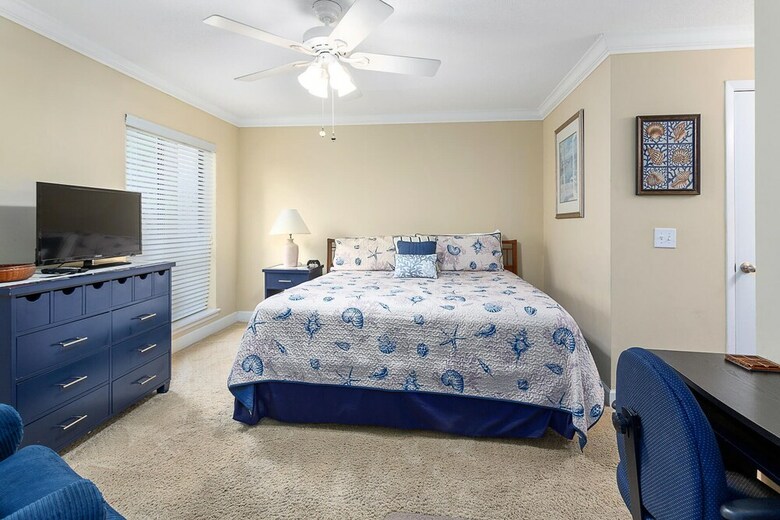 Island Retreat 2511-1 By Hodnett Cooper
