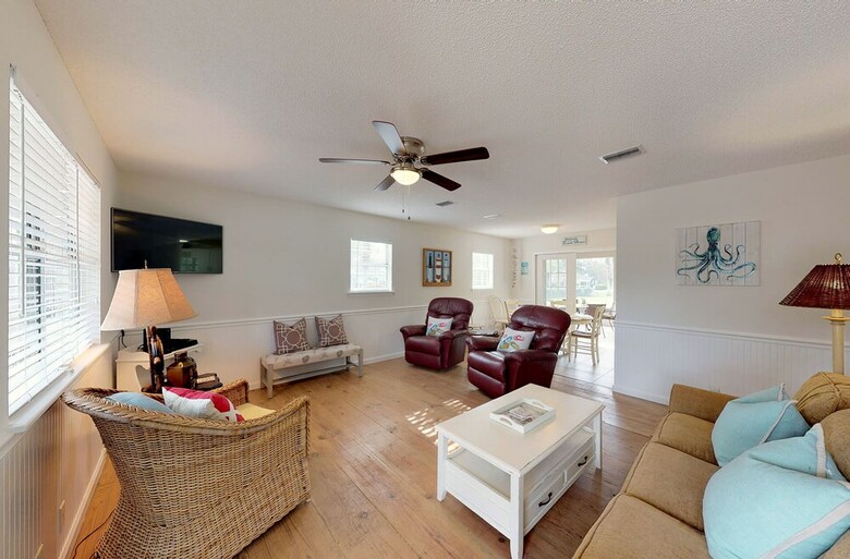 Seaturtle Cottage By Hodnett Cooper