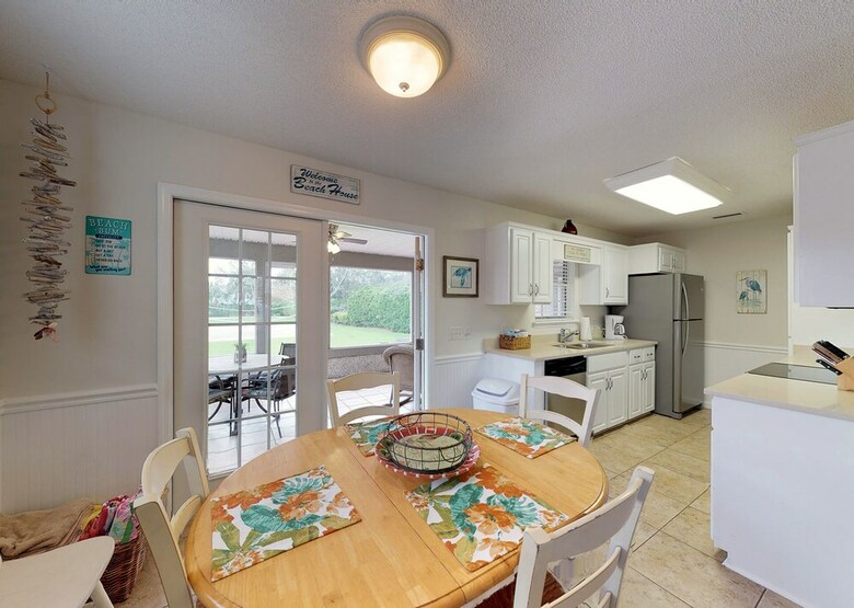 Seaturtle Cottage By Hodnett Cooper