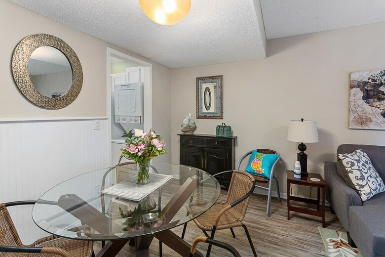 425 Magnolia Unit I By Hodnett Cooper