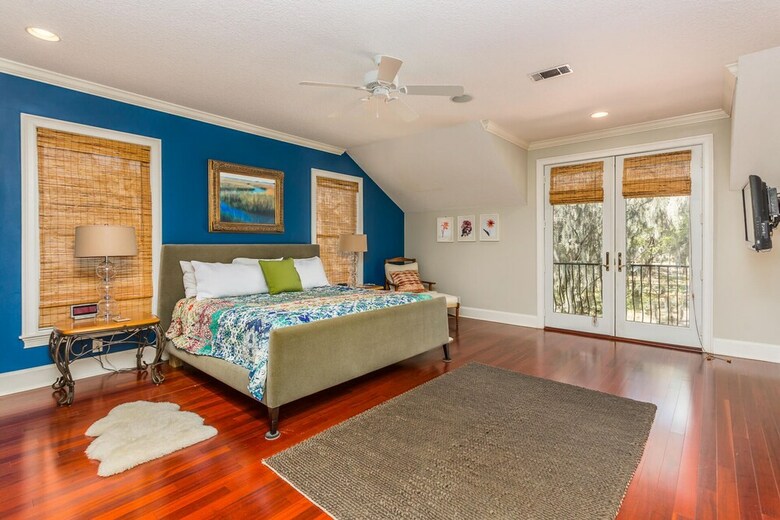 607 Neptune Way By Hodnett Cooper