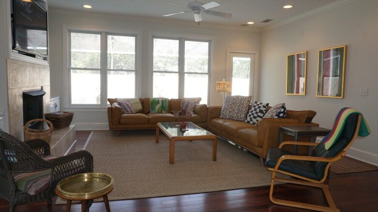 607 Neptune Way By Hodnett Cooper