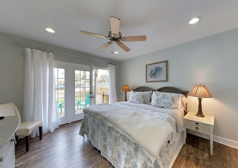 Seaglass Cottage By Hodnett Cooper