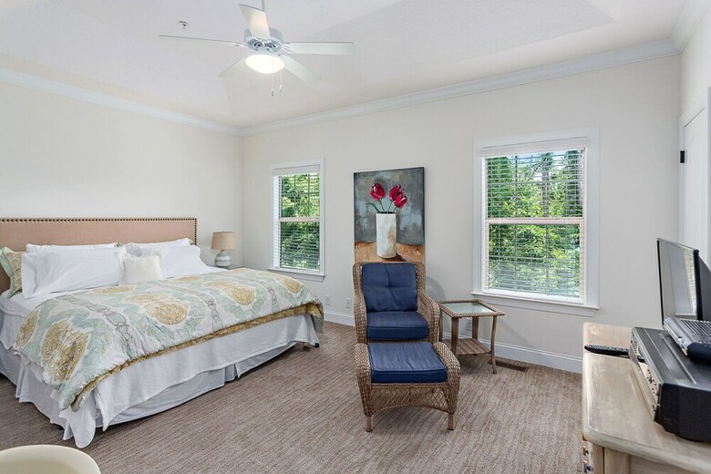 601 Mariners Circle By Hodnett Cooper
