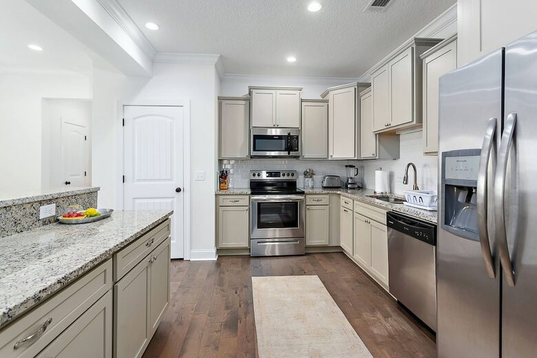 601 Mariners Circle By Hodnett Cooper