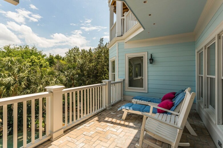 4205 9th Street By Hodnett Cooper