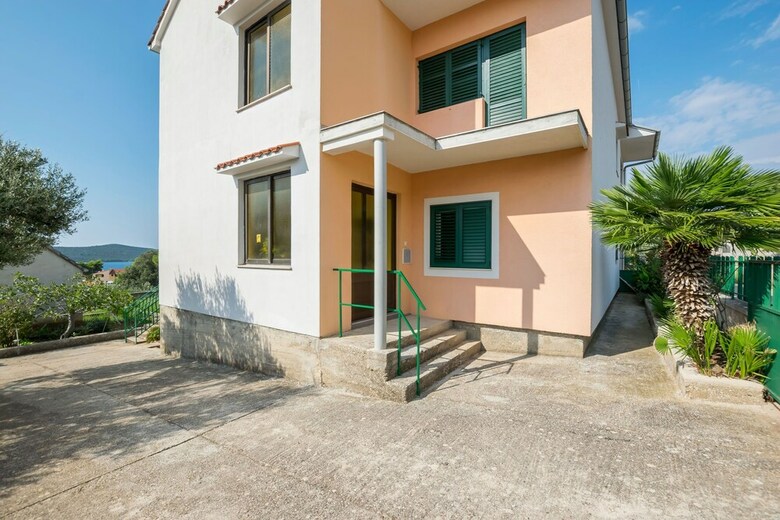Apartment Ante