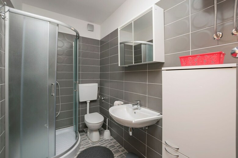 Apartment Ante