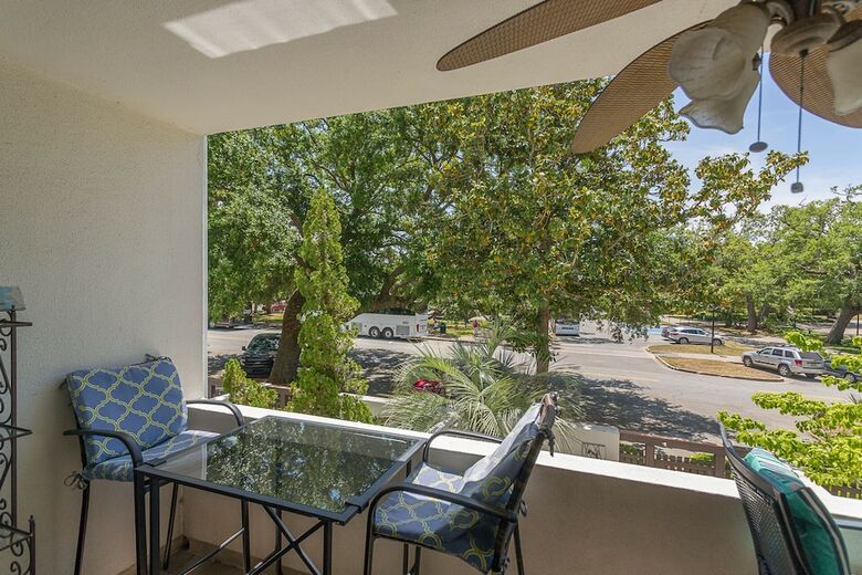 543 Beachview Drive By Hodnett Cooper