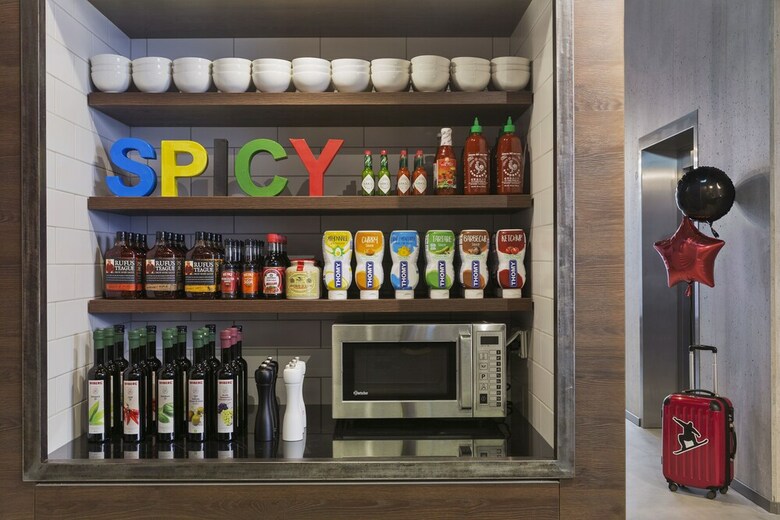 Hotel Moxy Lausanne City