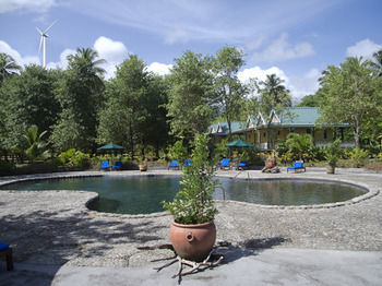 Hotel Rosalie Bay Resort