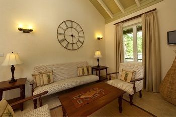Hotel Rosalie Bay Resort