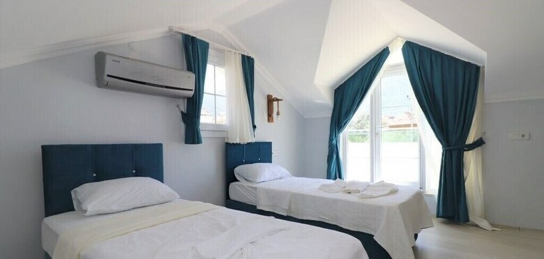 Villa Akd1  By Joylettings