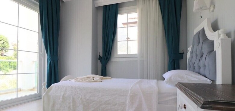 Villa Akd1  By Joylettings