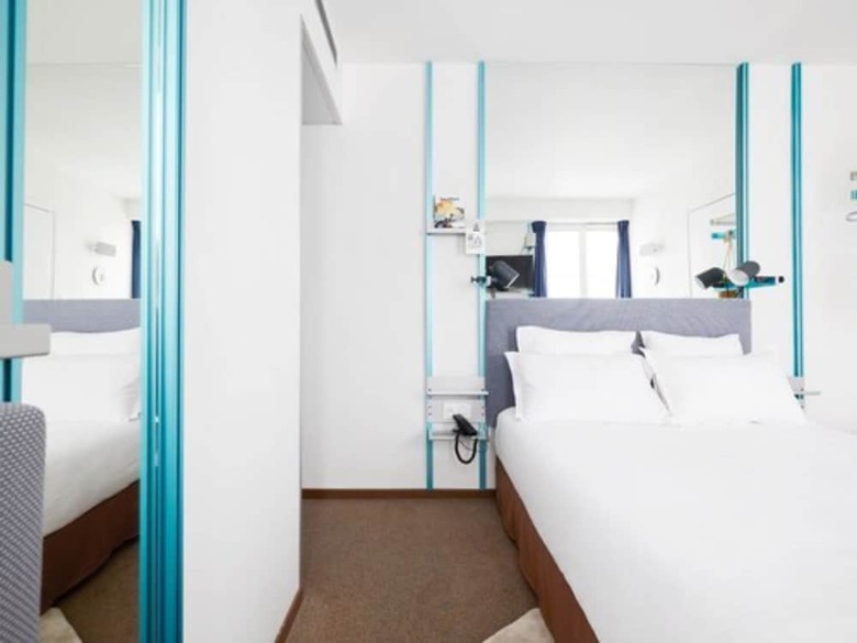 Hotel French Theory