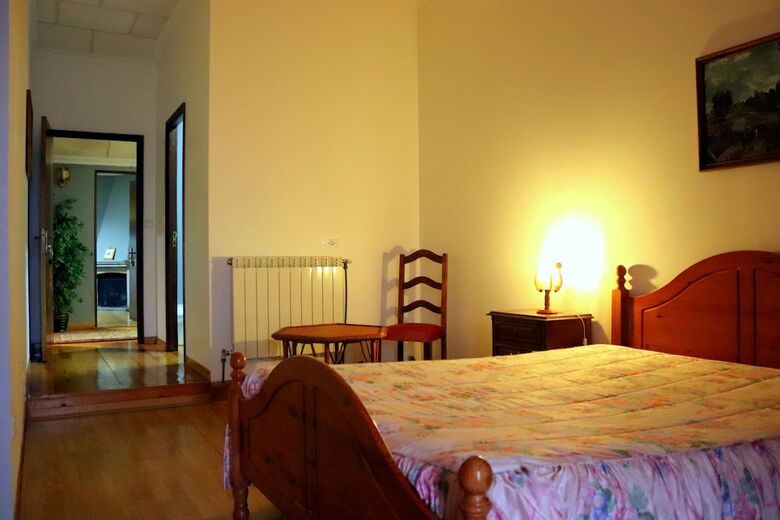 Apartamentos Alojamentos Estrela Peles