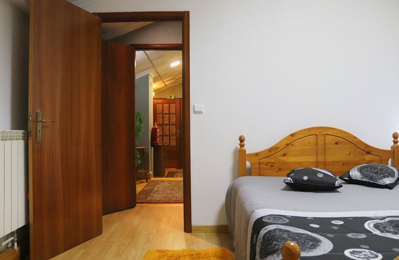 Apartamentos Alojamentos Estrela Peles