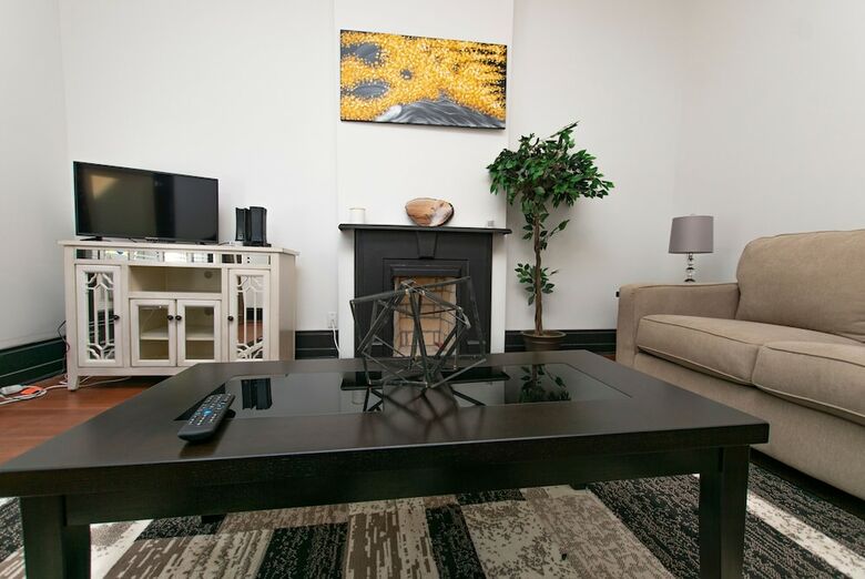Gorgeous Award Winning  Cottage House
