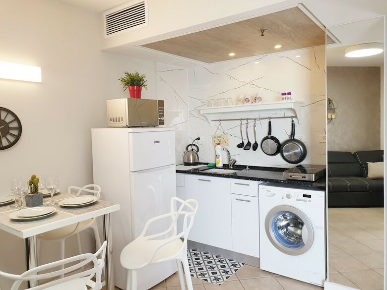 Gk Apartments - Ben Gurion 99